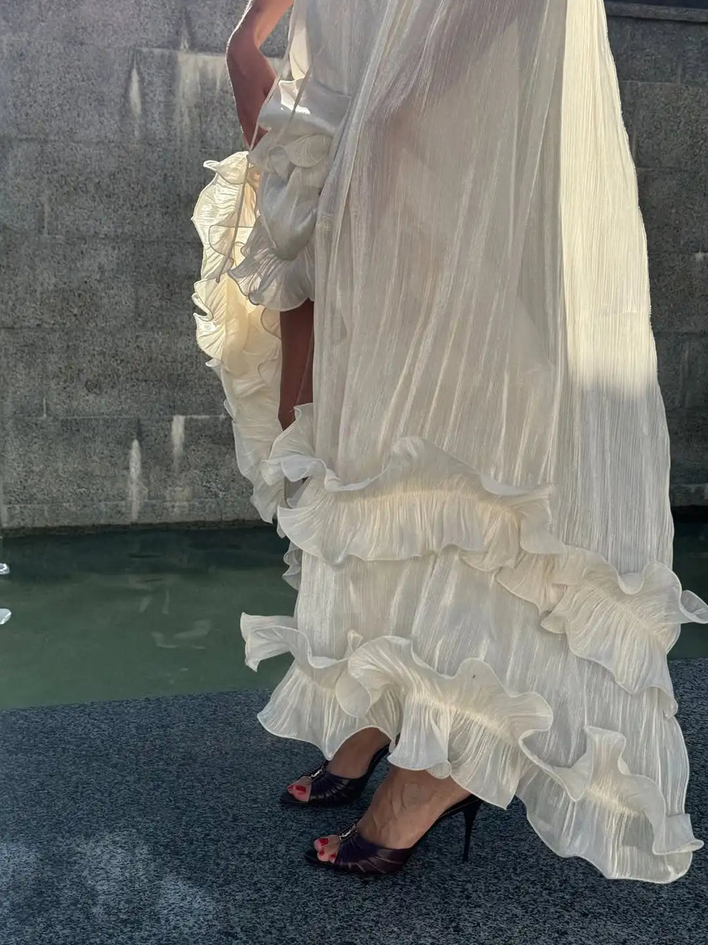 Ruffle Maxi Dress With Lapel V Neck Sleeveless Pleated High Waist