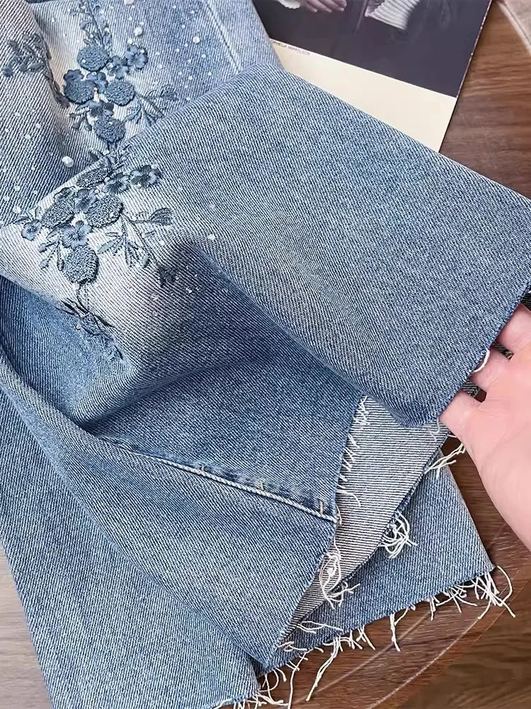 Vintage Embroidered Denim Jeans With High Waist Slim Fit And Beaded Details