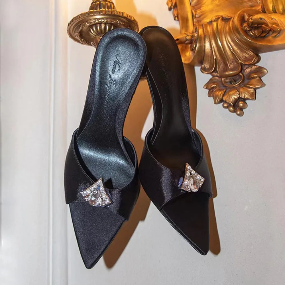 Elegant Crystal Pointed Toe Slippers