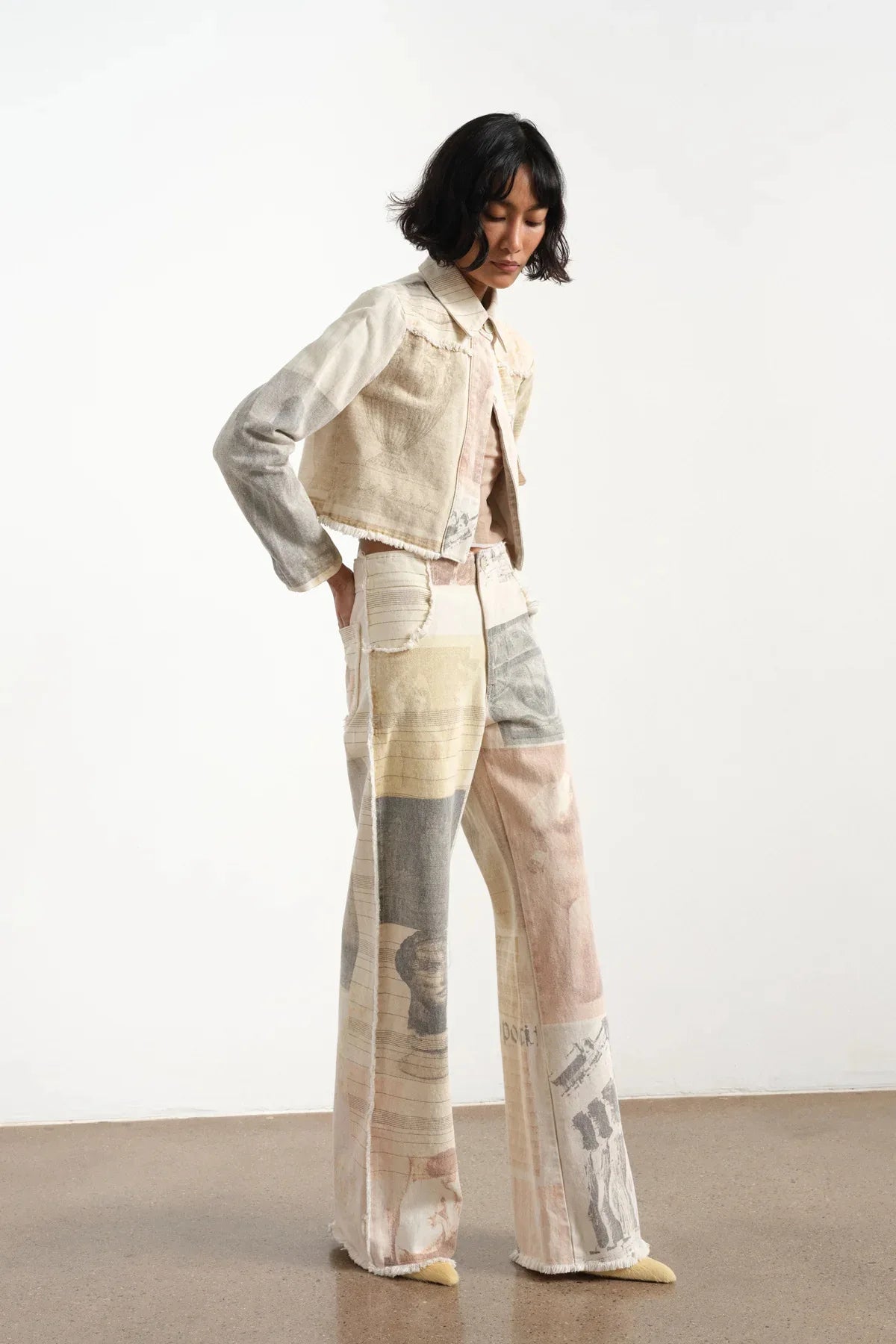 Women's Off White Wide Leg Jeans American Retro Loose Fit Printed Design Floor Length Denim Pants High Waist Trousers