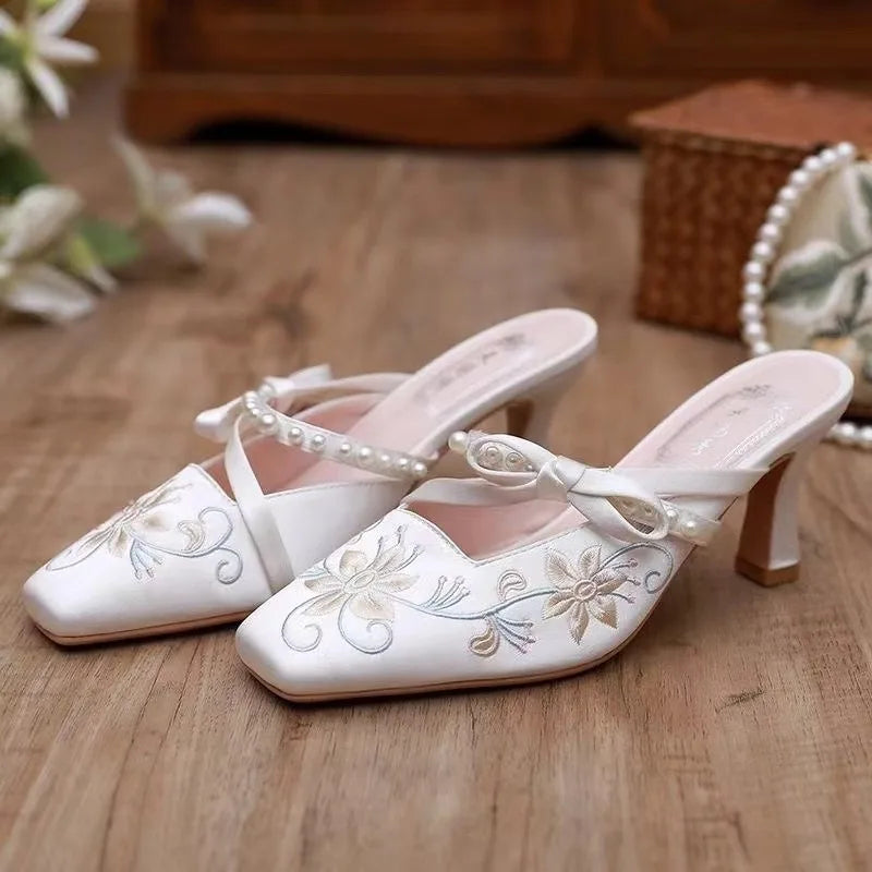 Romantic Bow Detail Square Toe Heels