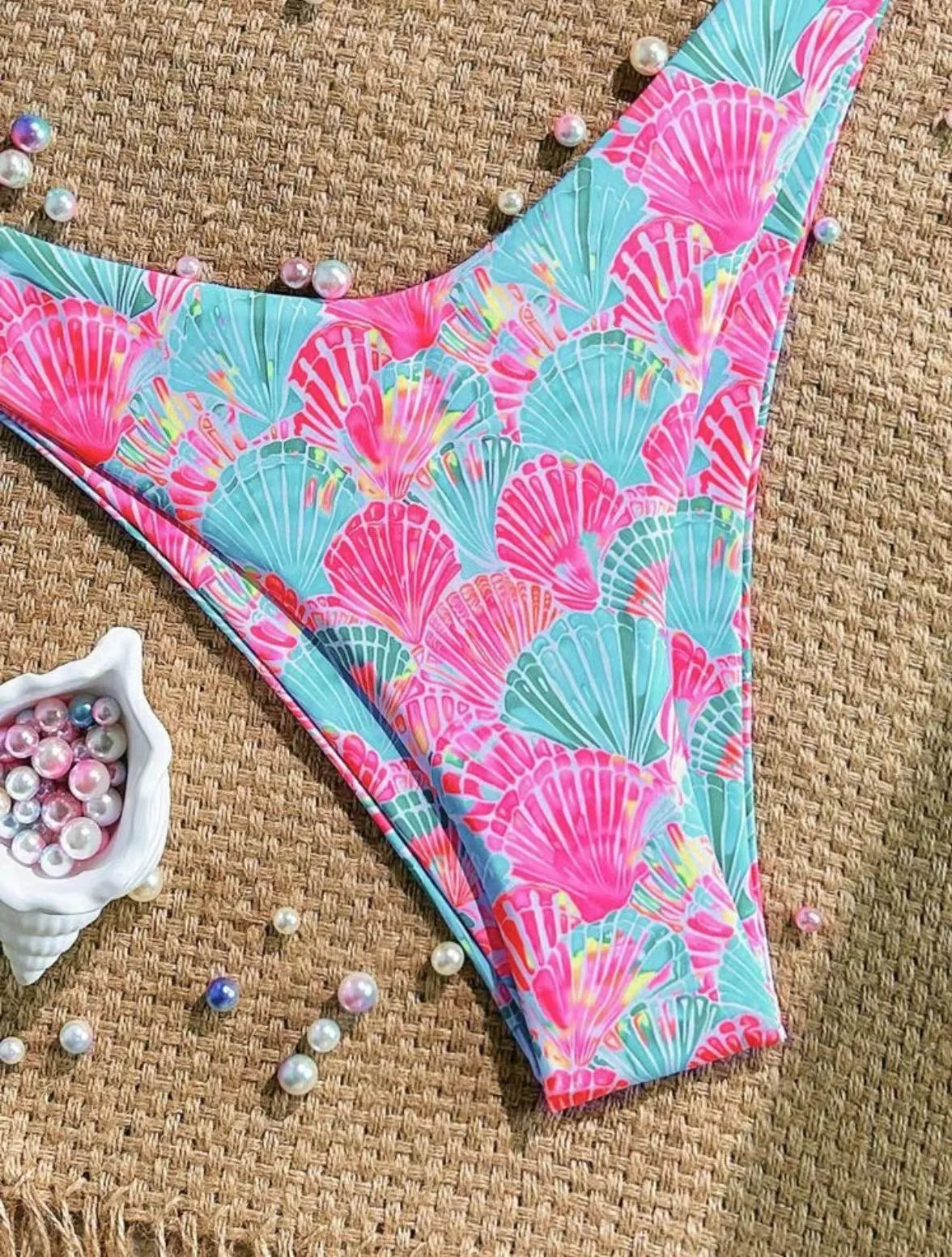 Petal Pink Print Two Piece Halter Bikini Set With Pendant Detail