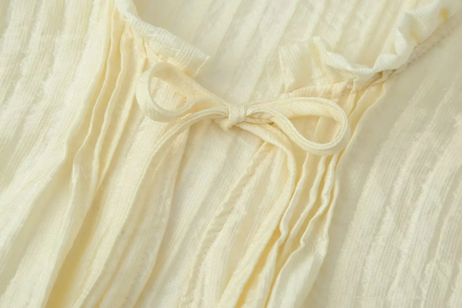 Lightweight Blouse With Puff Sleeves Tie Neck Ruffle Collar Retro Style