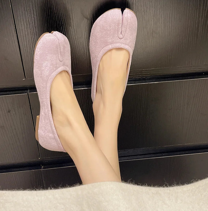 Tabi Style Leather Flats For Women Cozy Split Toe Slip On Shoes