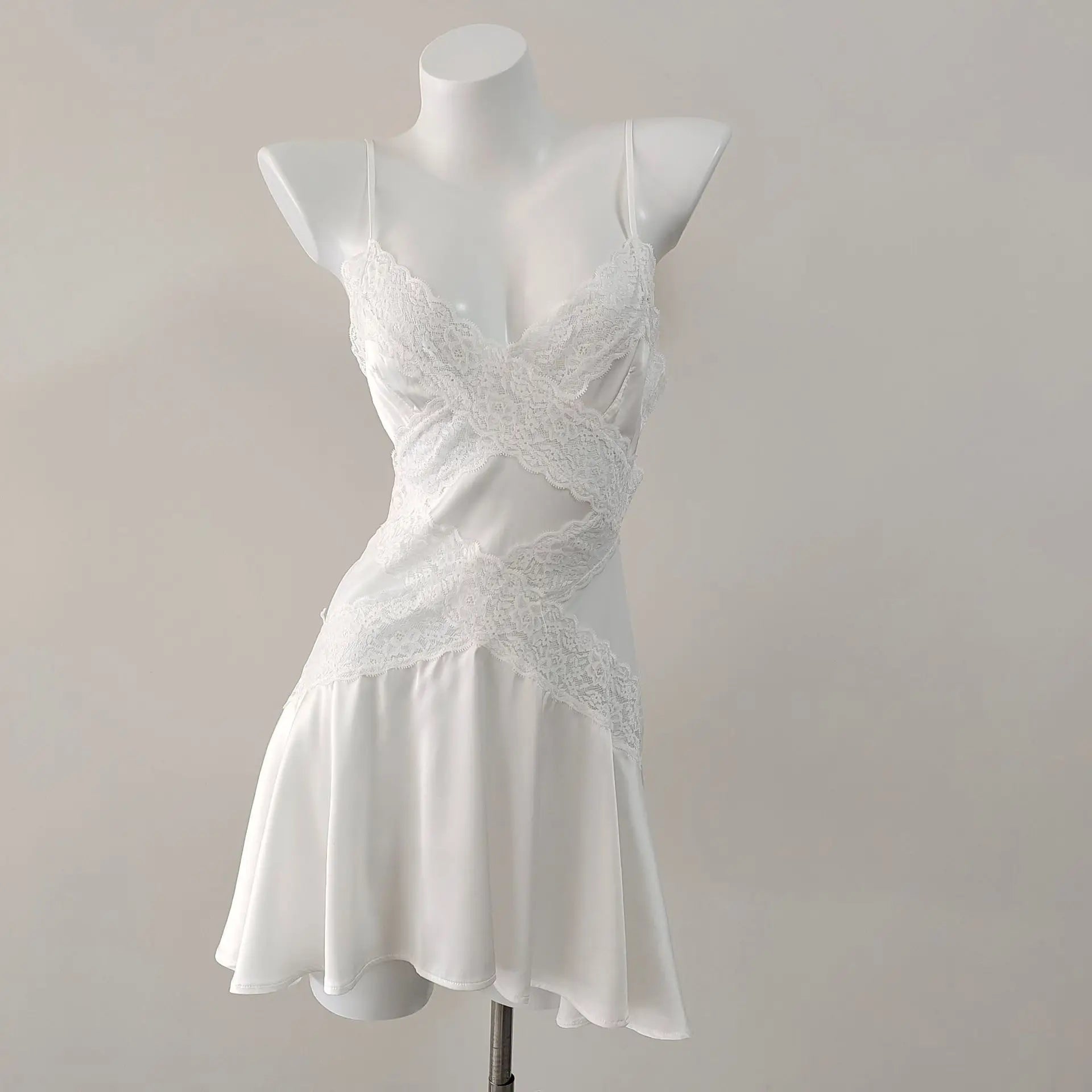 Dreamy Ice Silk With Lace Suspender Detail