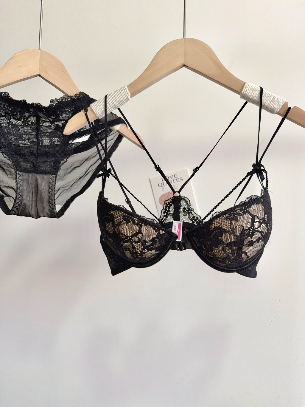 Lace Front Closure Lingerie Set For Women Wirefree Push Up Bra Delicate Straps Lightweight Comfort