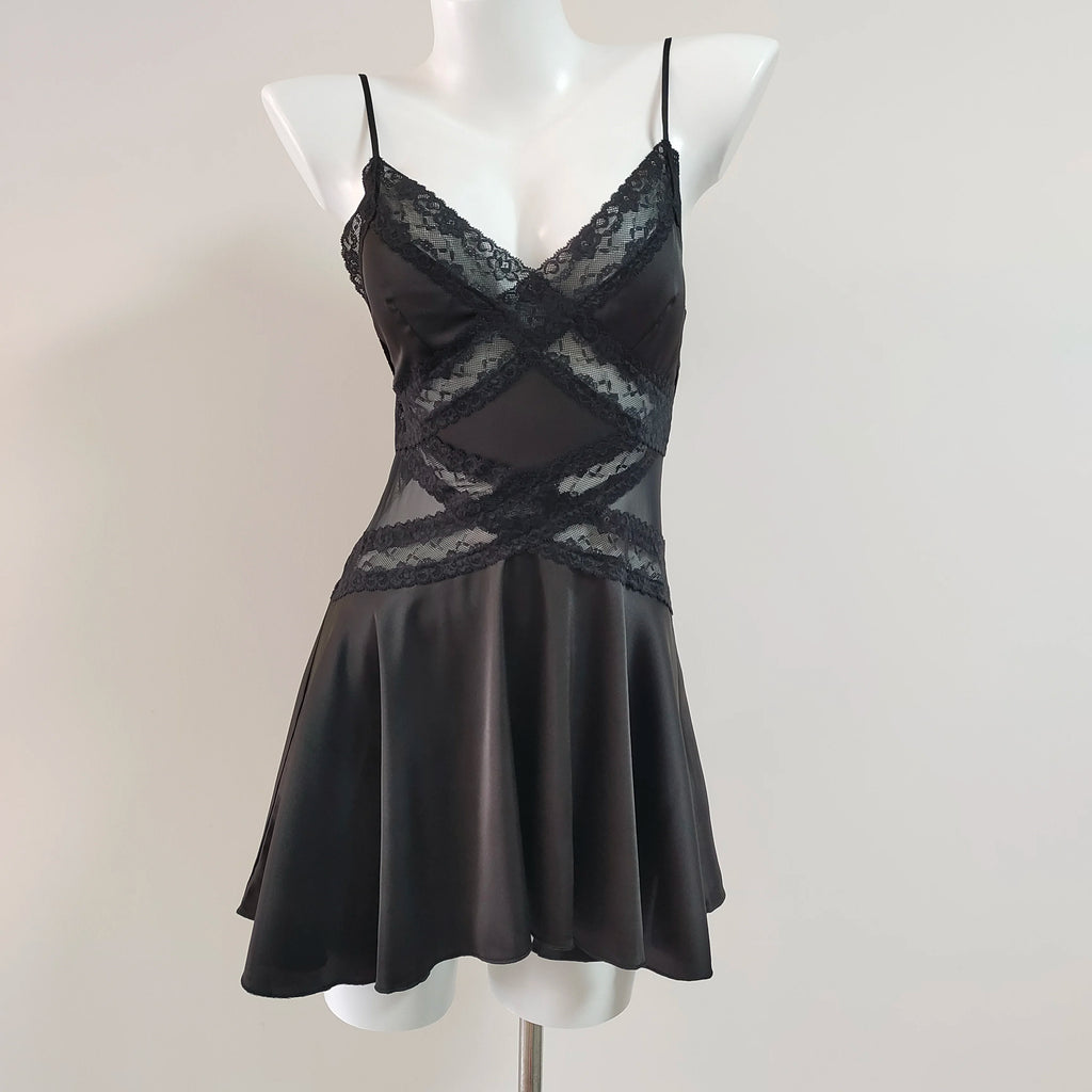 Dreamy Ice Silk With Lace Suspender Detail
