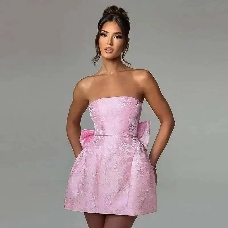 Backless Halter Evening Dress With Lace Jacquard For Elegant Special Occasions