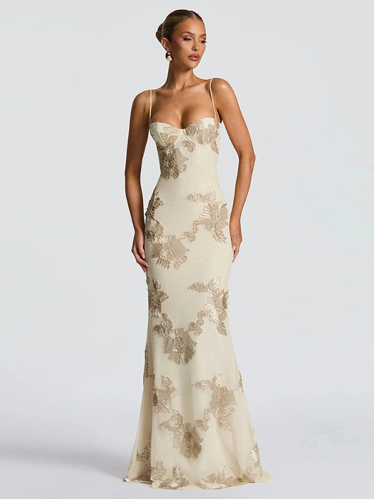 Chic Floral Embroidered Backless Maxi Dress With Low Neck And Crossback