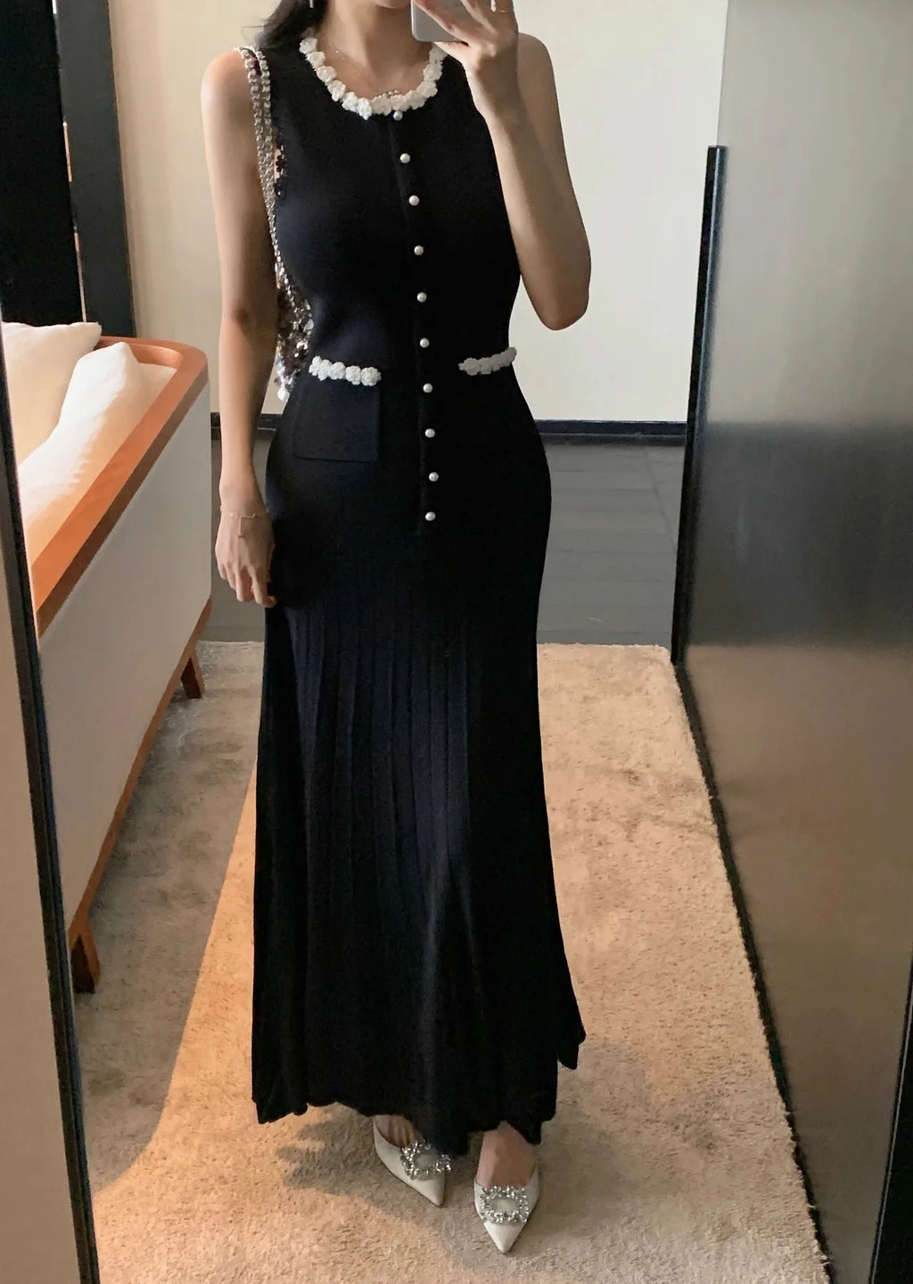 Floral Pearl Knit Maxi Dress Sleeveless O-Neck With Pleated Details