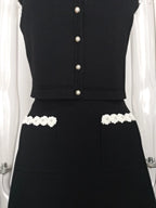 Black And White Skirt Set For Women With Elegant Contrast Design