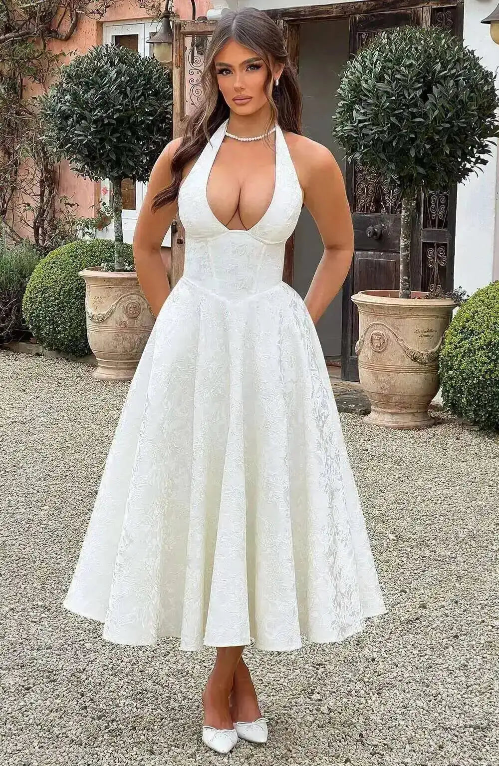Backless Halter Evening Dress With Lace Jacquard For Elegant Special Occasions