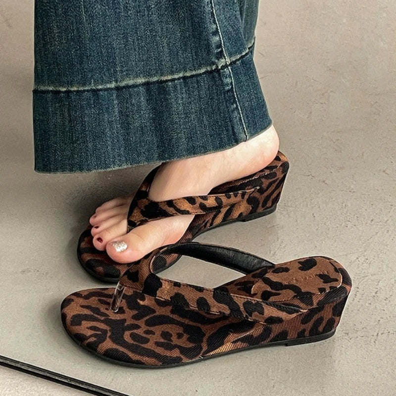 Women Slides With Non Slip Grip Clip Toe Comfort Elevated Street Style
