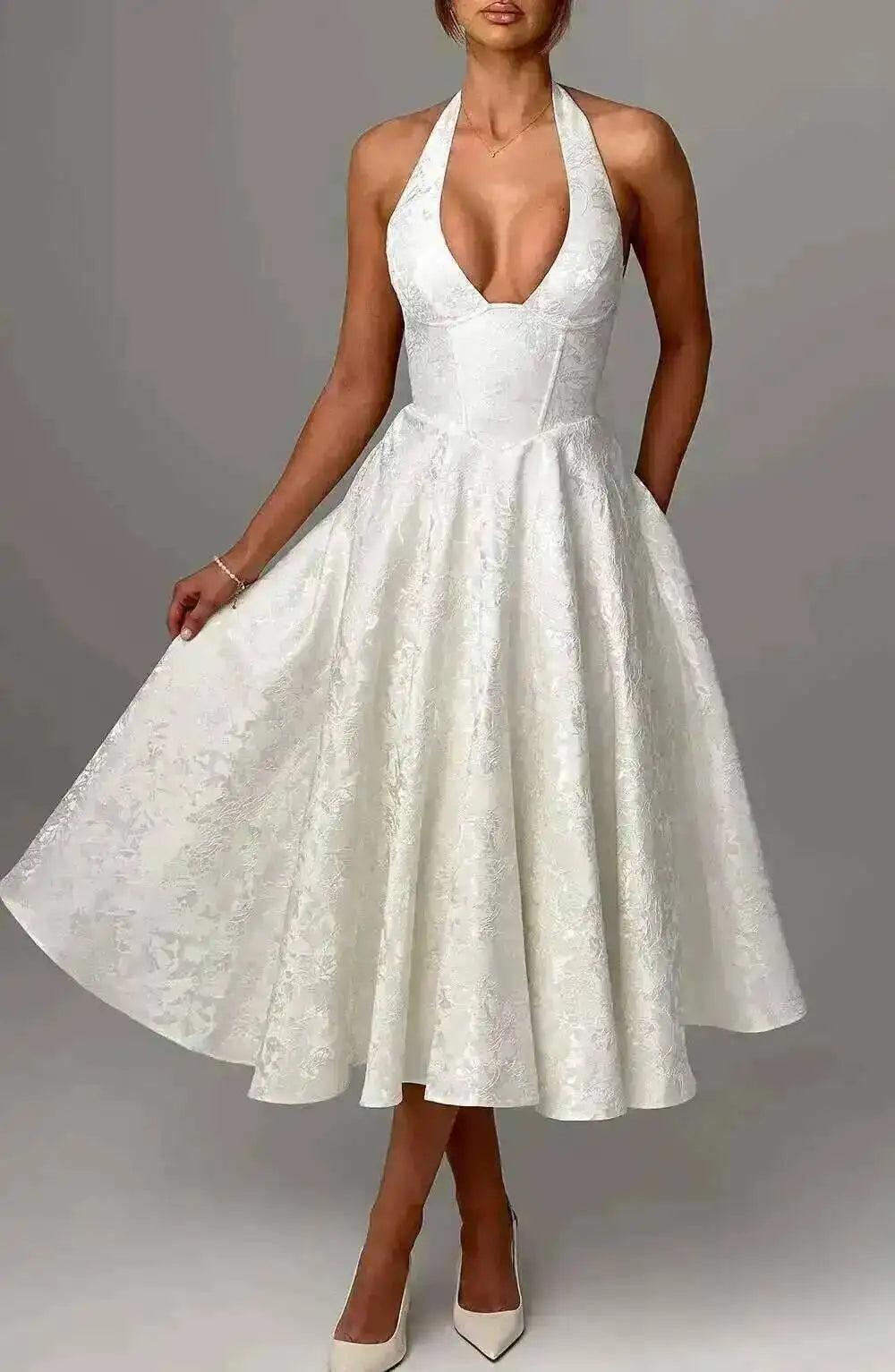 Backless Halter Evening Dress With Lace Jacquard For Elegant Special Occasions