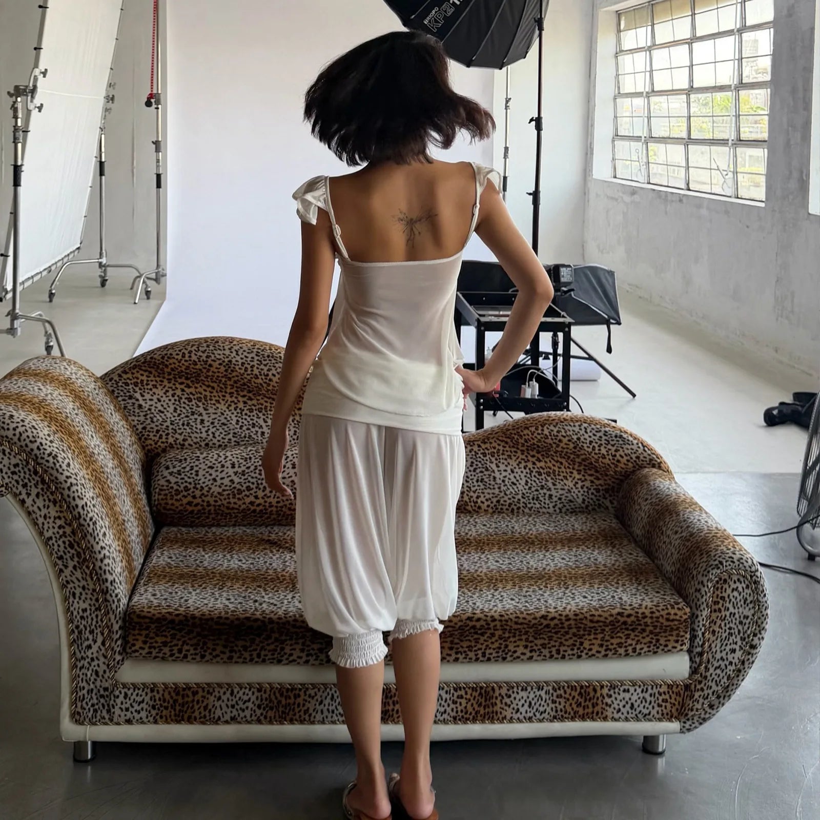 French Style Flying Sleeve Tank Top And Lantern Capri Pants Set
