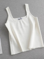White Knit Tank With U Neck Sleeveless Summer Tee Vintage