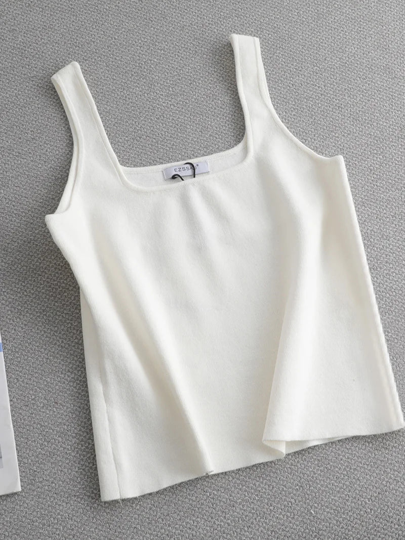 White Knit Tank With U Neck Sleeveless Summer Tee Vintage