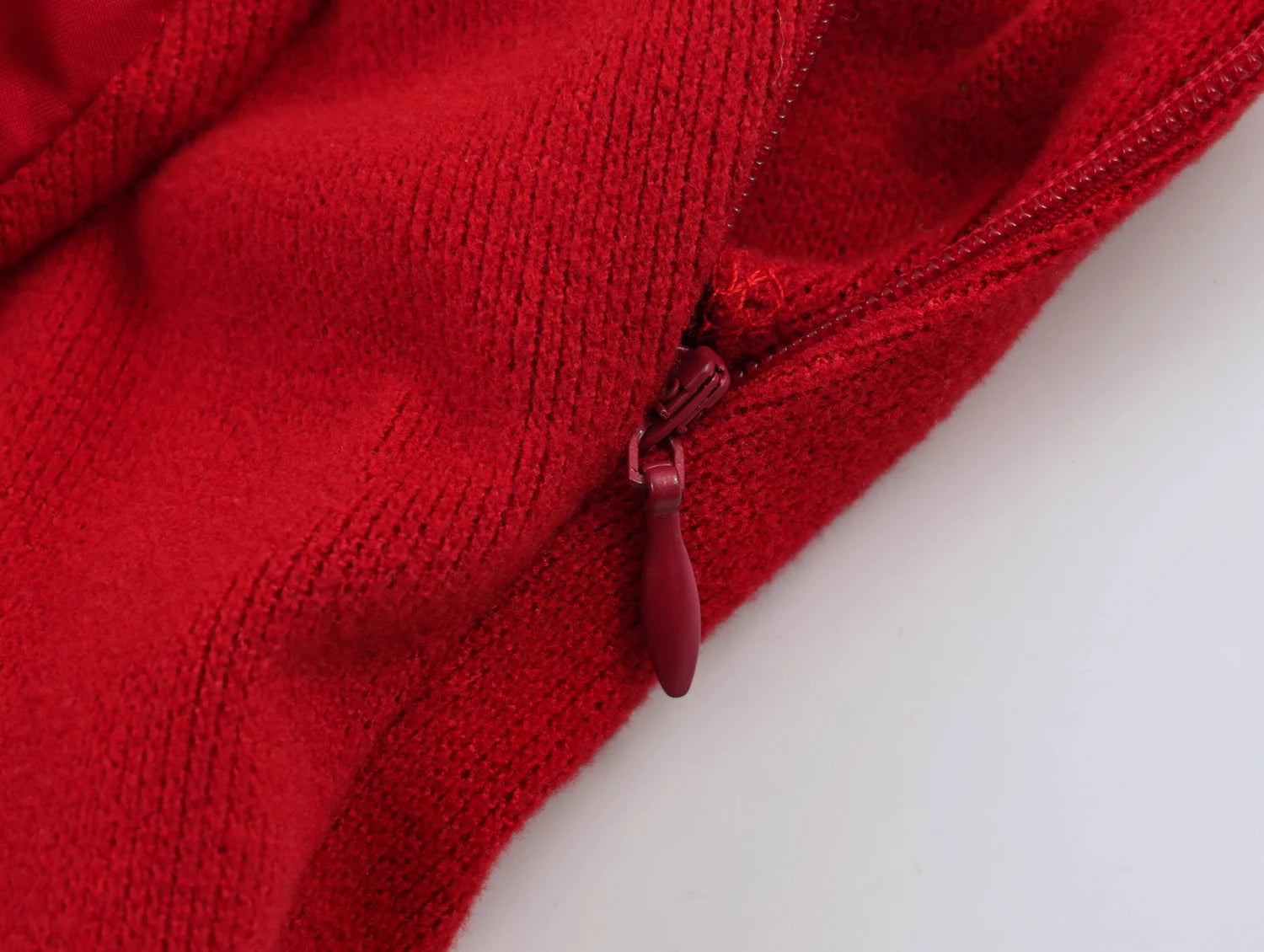 Chic Red Sexy Halter Pleated Blouse