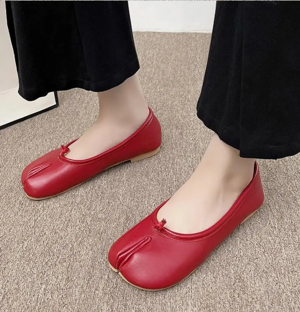 Tabi Style Leather Flats For Women Cozy Split Toe Slip On Shoes