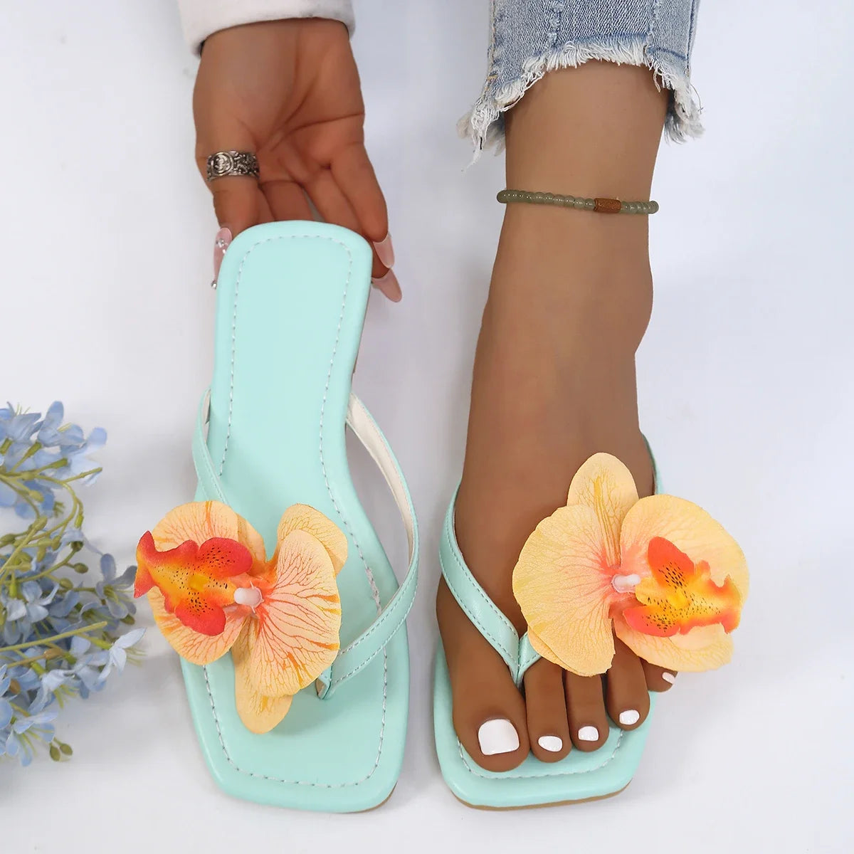 Clip Toe Flower Sandals With Square Front And Comfortable Flat Sole For Summer
