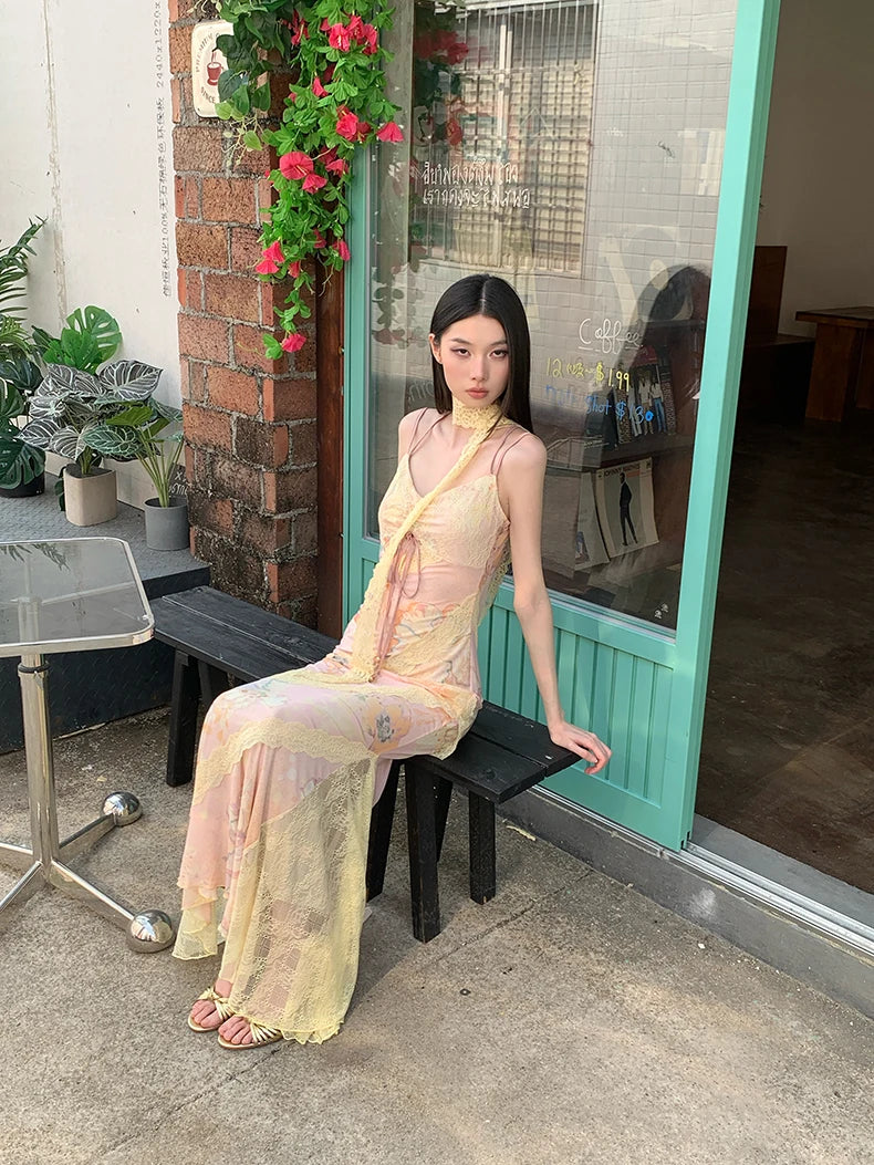 Romantic Floral Lace Long Mermaid Dress With Backless Silhouette