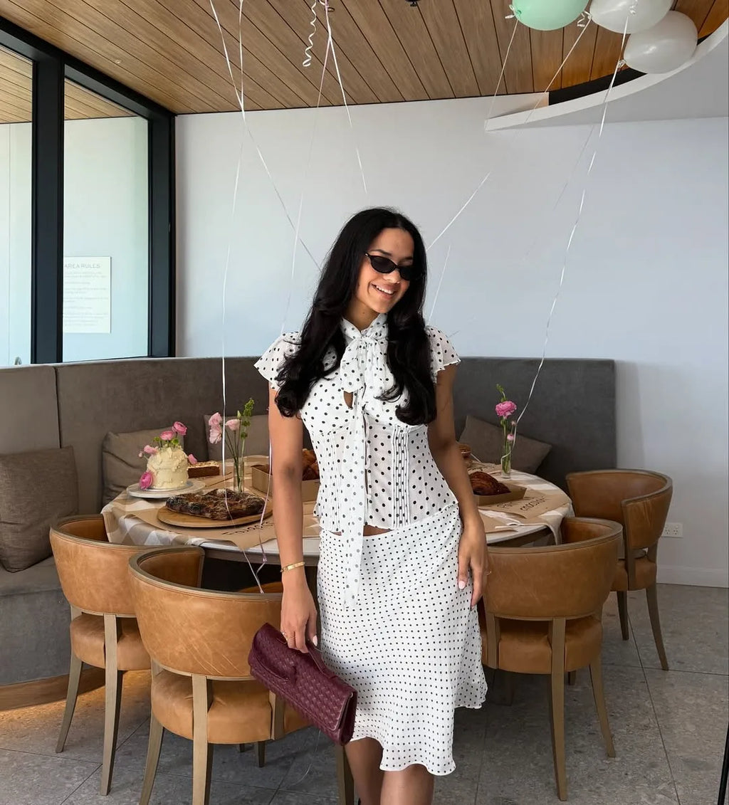 Sheer French-Style Chiffon Shirt with Ribbon Stand Collar Hollow-Out Front Placket Buttoned Waist-Cinching Short Top with Small Flutter Sleeves