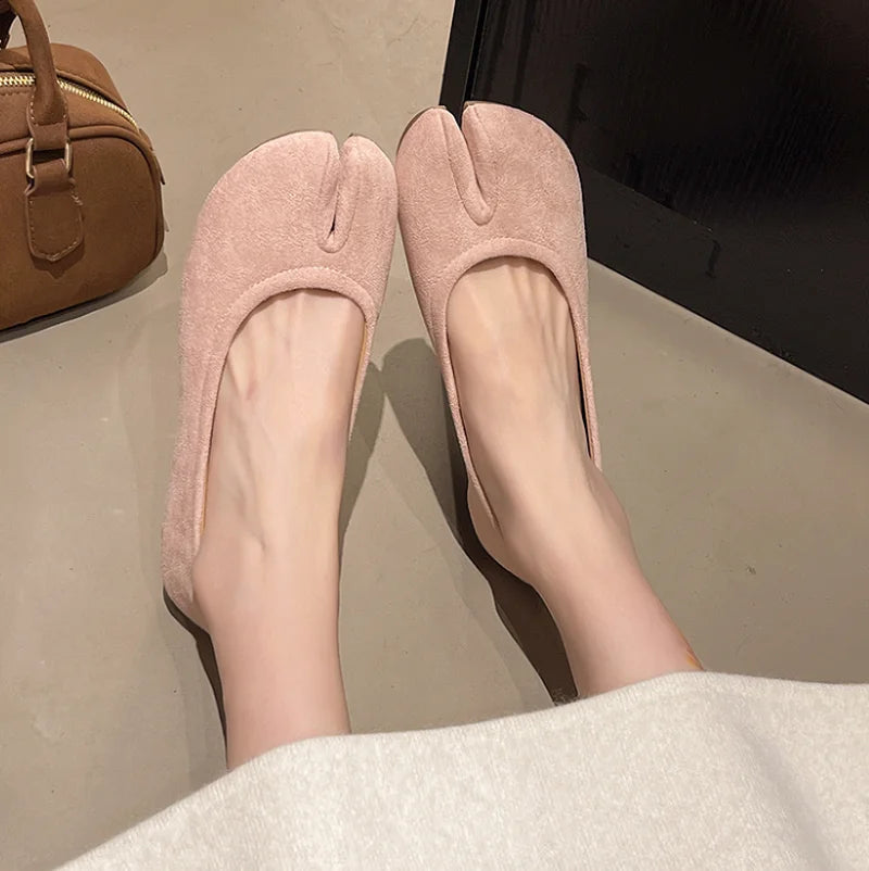 Tabi Style Leather Flats For Women Cozy Split Toe Slip On Shoes
