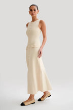 Chic Knit Midi Dress With Button Front And O Neck Silhouette
