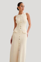 Chic Knit Midi Dress With Button Front And O Neck Silhouette