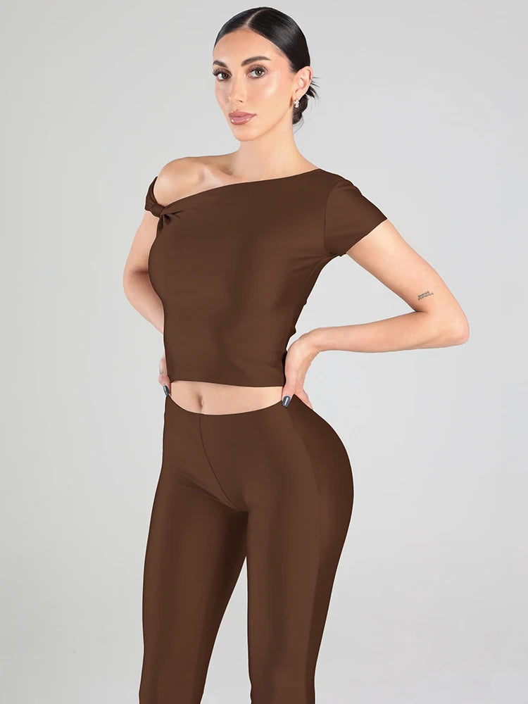 Midnight Knot Crop Top And Capri Set With Diagonal Collar
