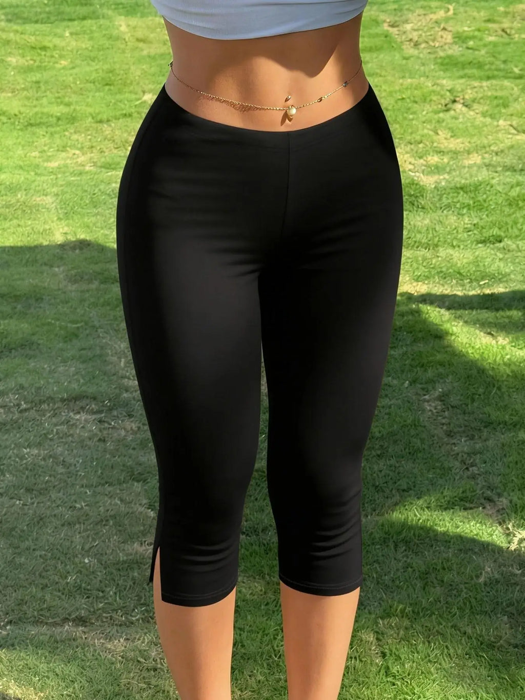 Women's Y2K Street Style Black Slim Fit Capri Pants Side Slit Design