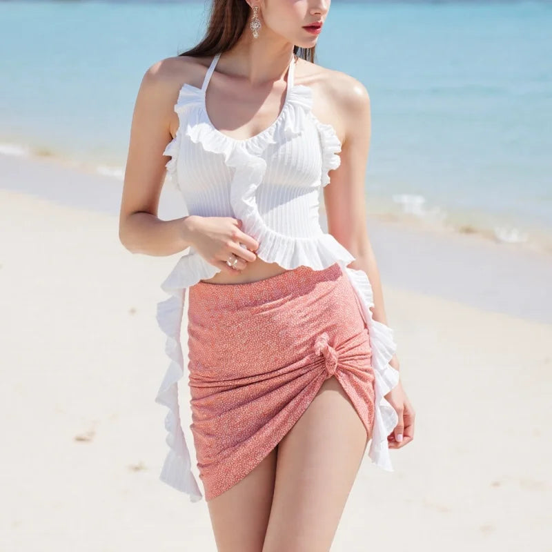Retro Halter Top With Backless Ruffle Hem Detail Sleeveless