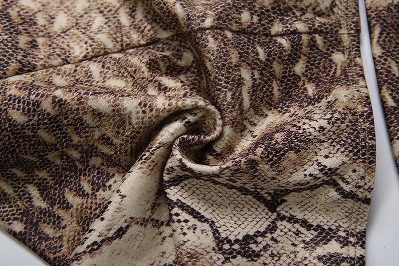 Snake Print Halter Backless Crop Top and Shorts Set Plunge Neck Bodycon Two Piece Clubwear