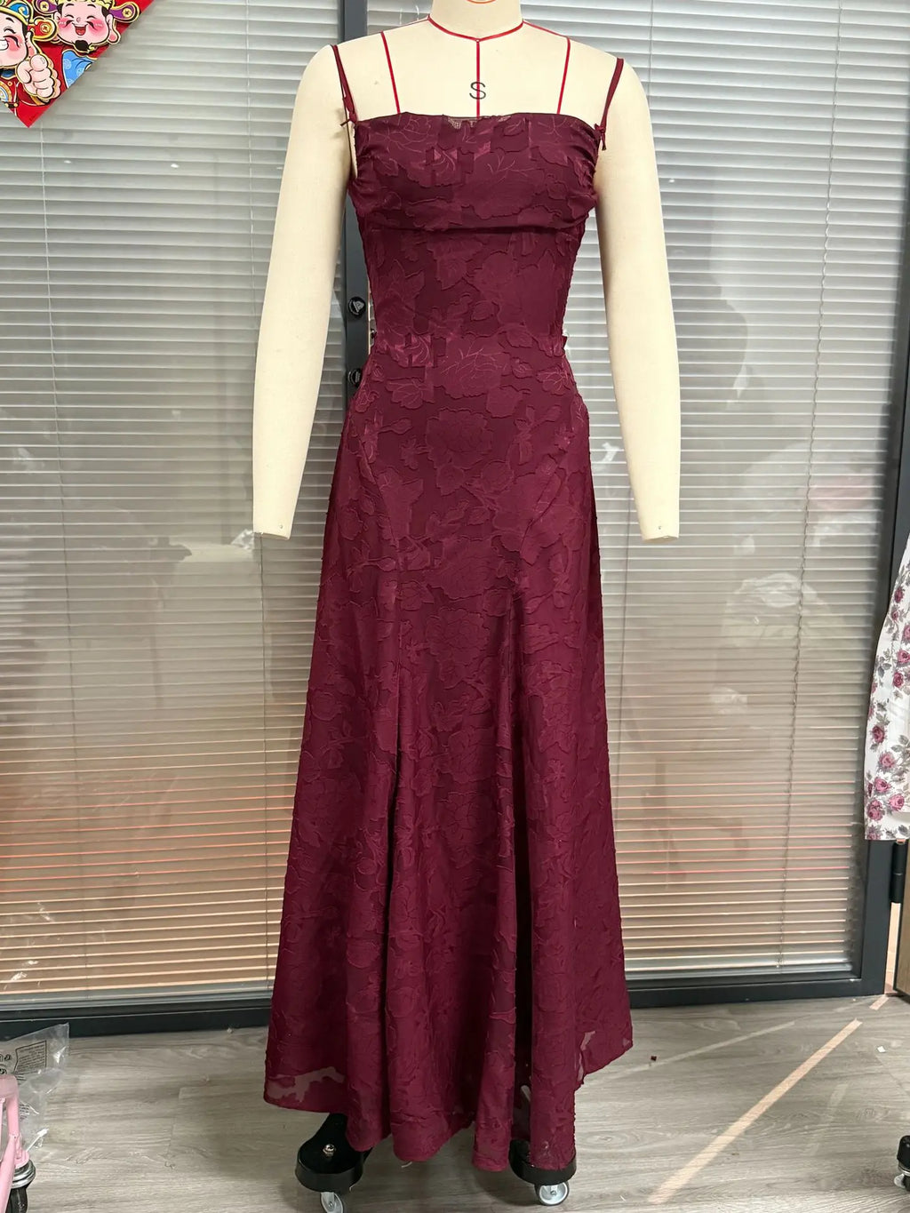 Romantic Floral Jacquard Maxi Dress With Spaghetti Straps Ruched