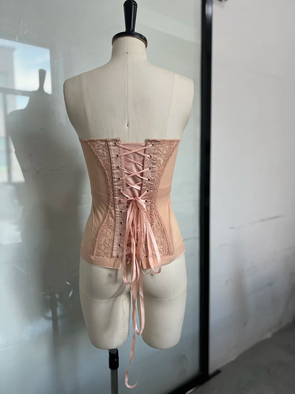 Sexy Lace Corset Strapless Top Hollow Sleeveless Vest