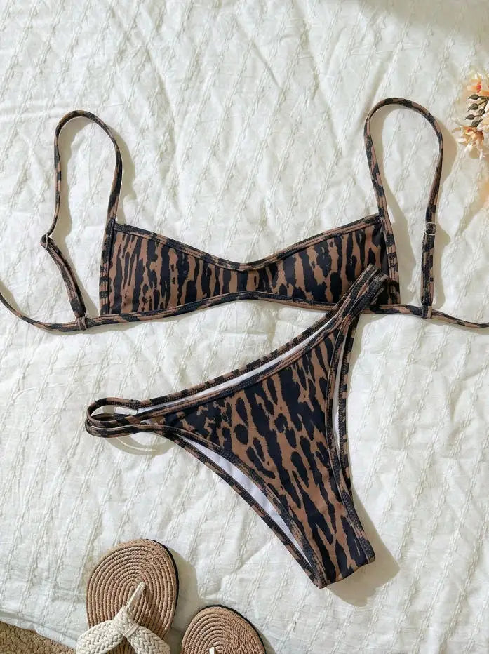 Sexy Micro Print Patchwork Bikini Set Women Pleated Push Up Bra Hollow Out Thong Swimsuit