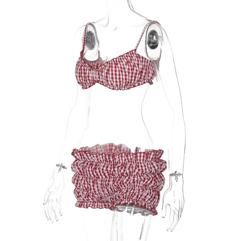 Stripe Two Piece Set With Elastic Camisole And Ruched Shorts l