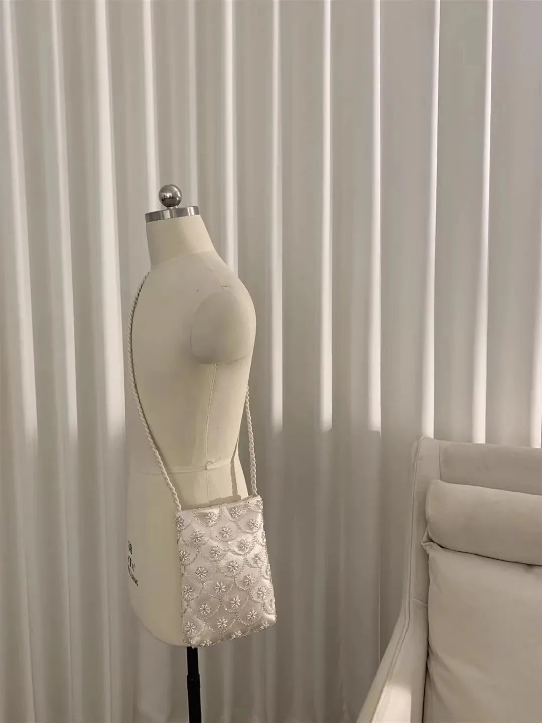 Sweet And Elegant Beaded Embroidered Party Bag With Delicate Shoulder Crossbody Strap