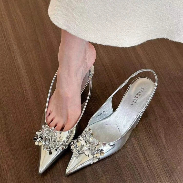 Floral Pointed Sandals With Lightweight Shallow Design
