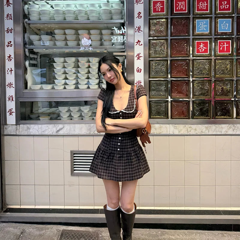 Vintage Gingham Dress With Peter Pan Collar And Lace Trim