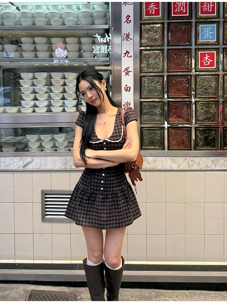 Vintage Gingham Dress With Peter Pan Collar And Lace Trim