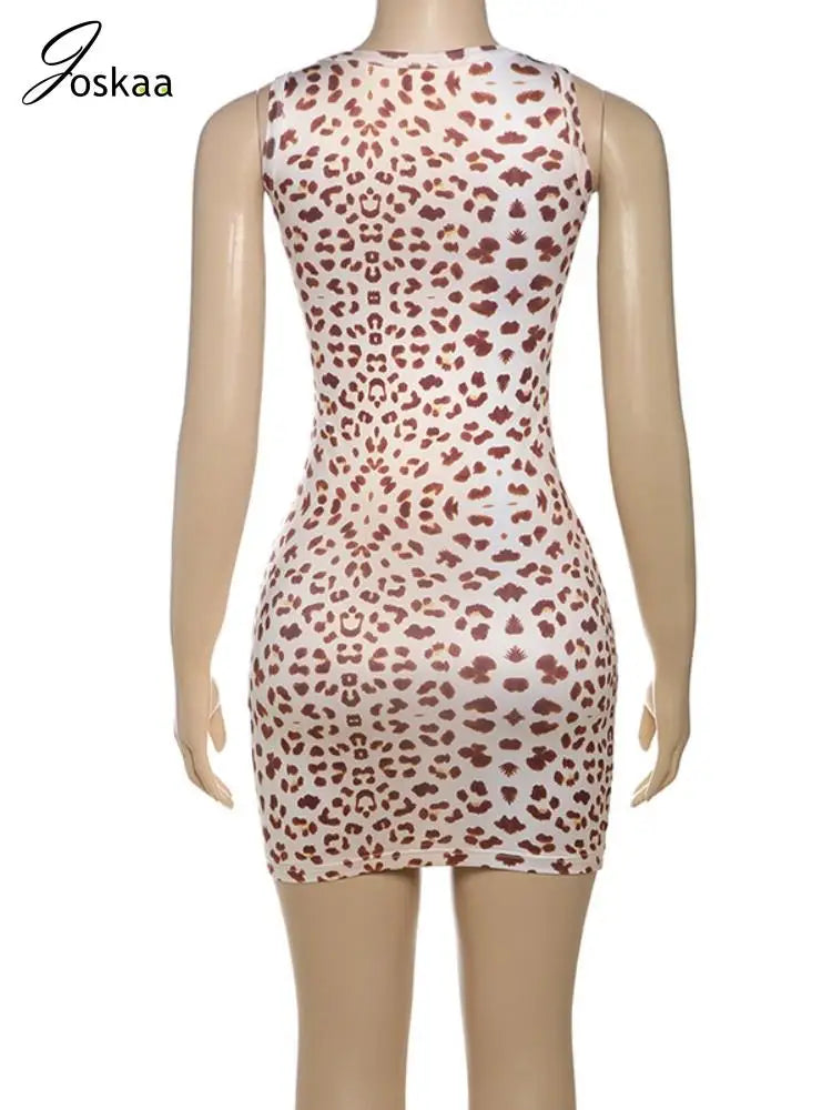 Print Mini Dress With Lace Patchwork And Curve Defining Fit