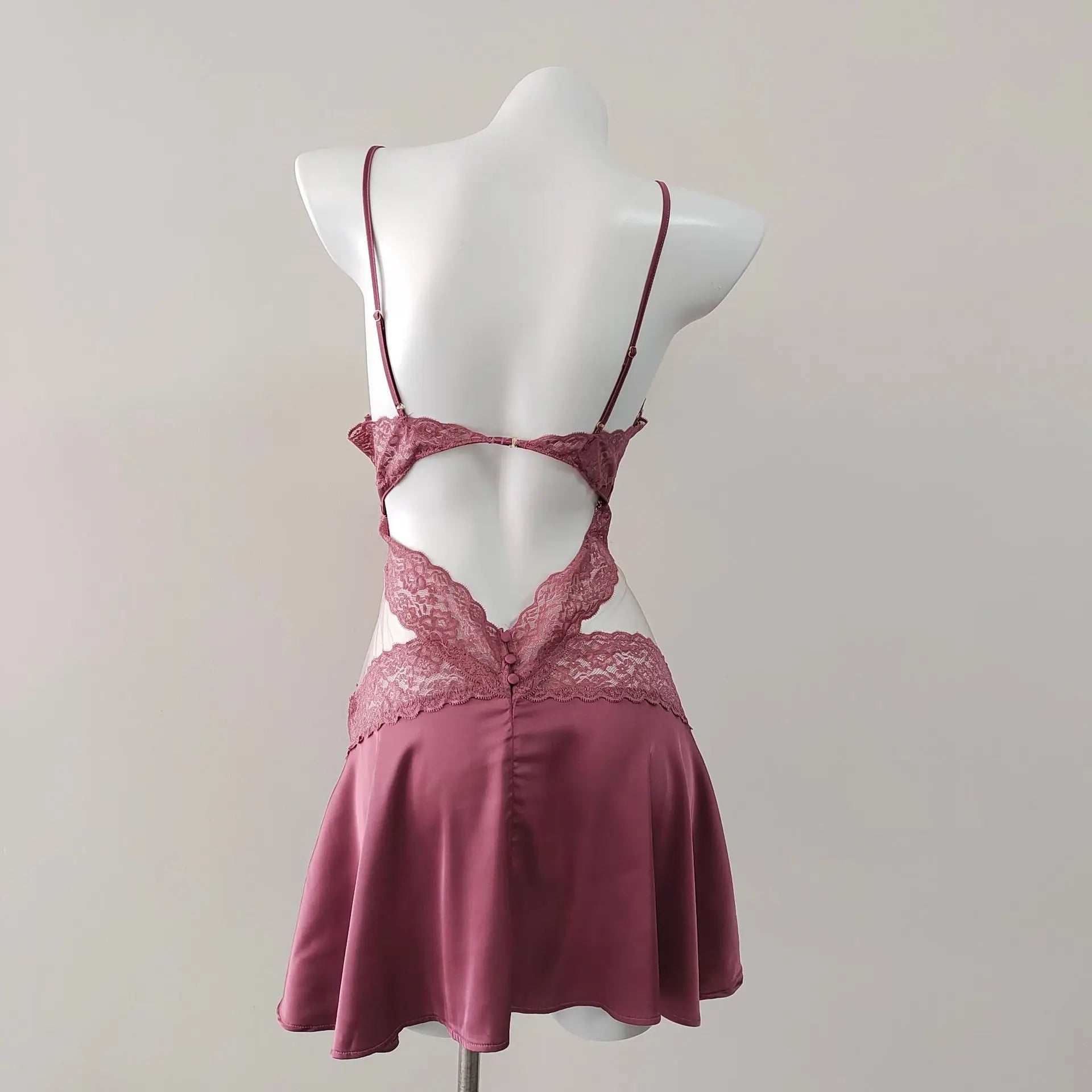 Dreamy Ice Silk With Lace Suspender Detail