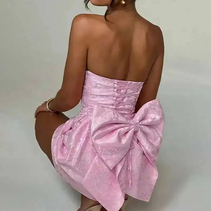 Backless Halter Evening Dress With Lace Jacquard For Elegant Special Occasions