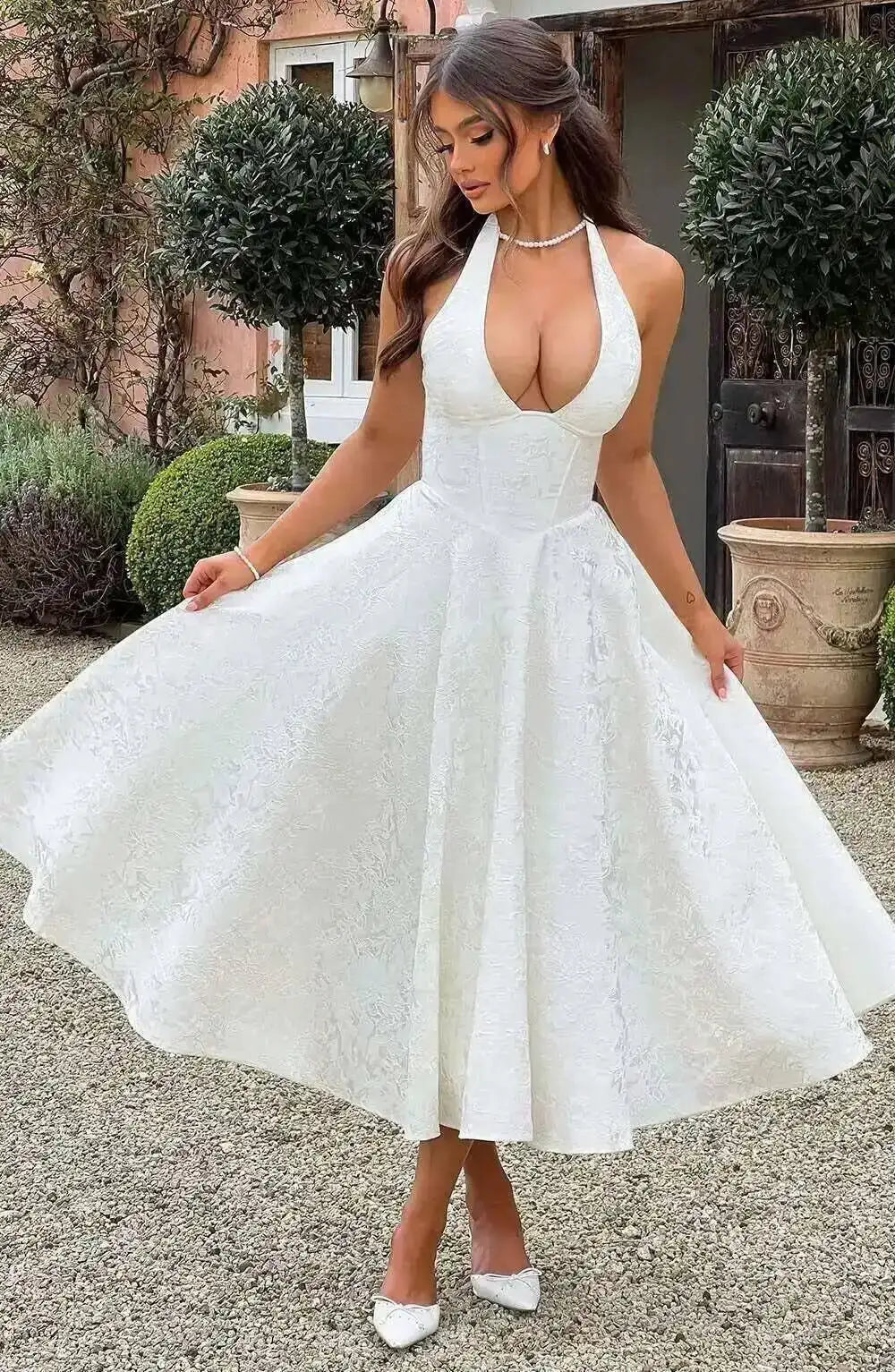 Backless Halter Evening Dress With Lace Jacquard For Elegant Special Occasions