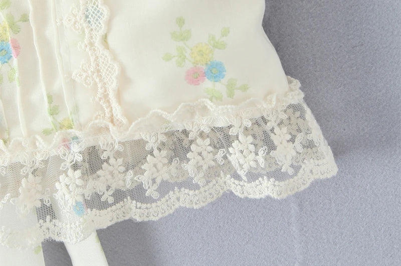 Sweet Floral Print Chic Lace Short Blouses Vintage Square Collar Puff Sleeve Slim Shirt