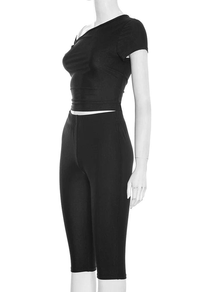 Midnight Knot Crop Top And Capri Set With Diagonal Collar