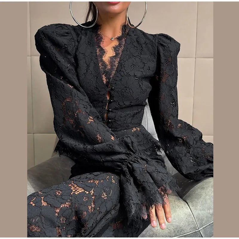 Delicate Lace V-Neck Peplum Top With Flare Sleeves And High Waist Mermaid Hem Elegant Evening Set