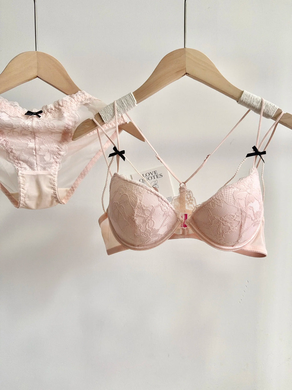 Lace Front Closure Lingerie Set For Women Wirefree Push Up Bra Delicate Straps Lightweight Comfort