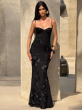 Chic Floral Embroidered Backless Maxi Dress With Low Neck And Crossback